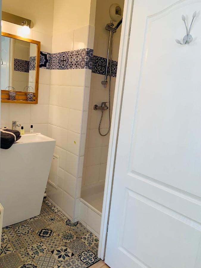 Bed And Breakfast Luxe La Defense U-Arena Курбевуа Экстерьер фото